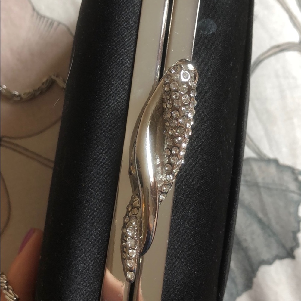 Black Clutch - Picture 2 of 6